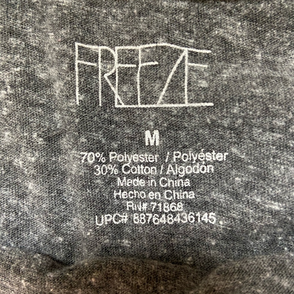 Cute basic t-shirt - Picture 3 of 4
